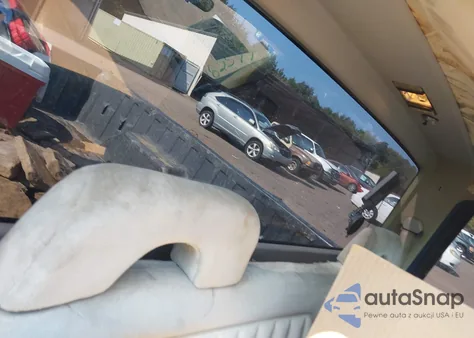 1992 Chevrolet Gmt-400 C1500 из США, поврежденный, VIN 1GCEC14K7NE182577